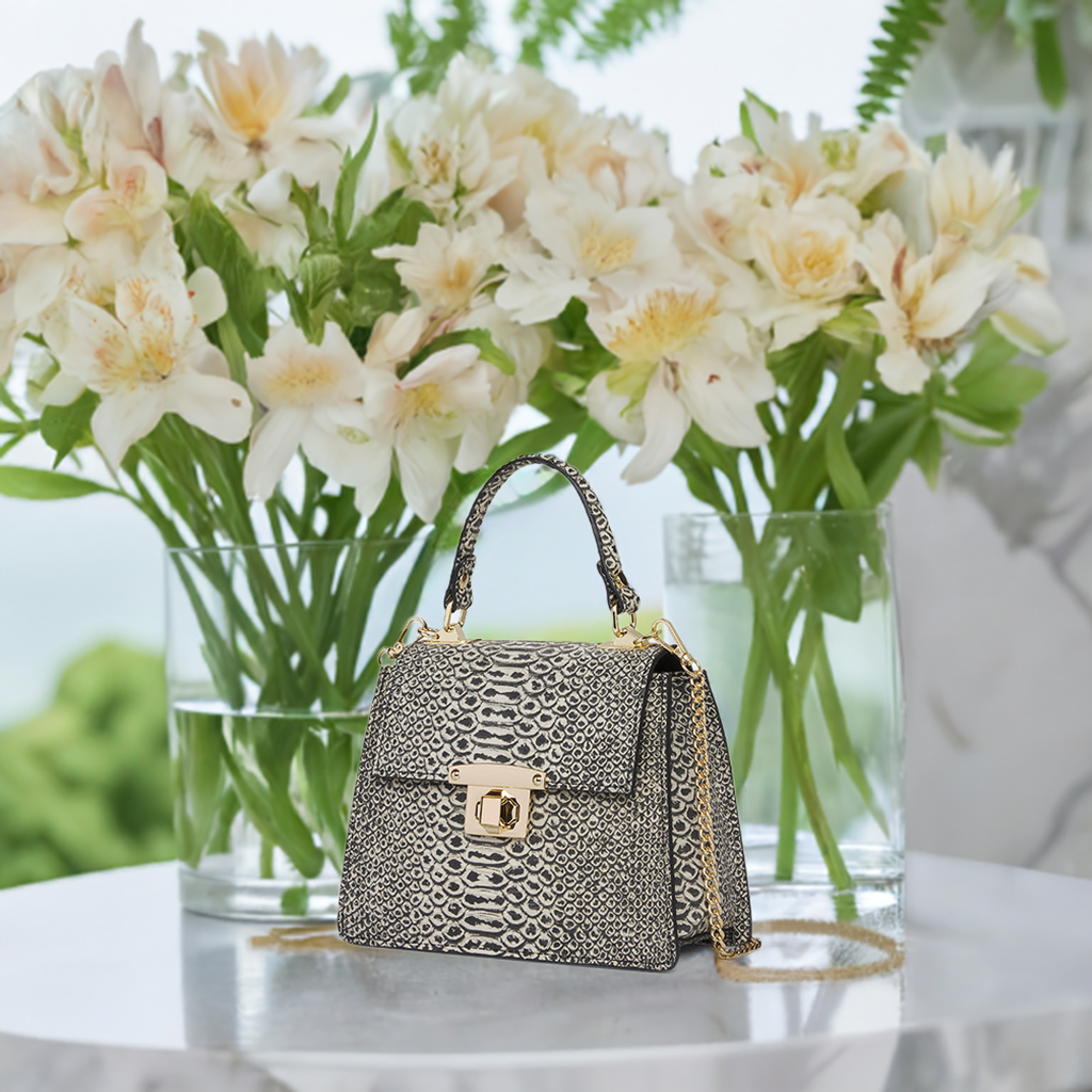 Serpentine Chic